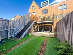 Photo 20- click for photo gallery